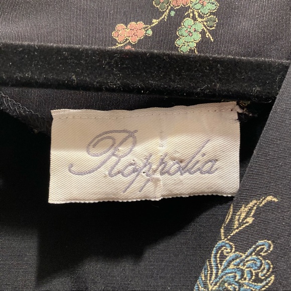 90's Silky "Asian" Print Button-Down - Picture 2 of 3